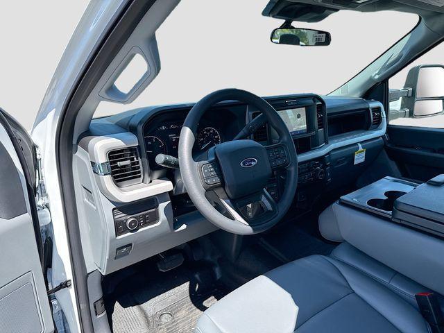 new 2025 Ford F-250 car, priced at $58,385