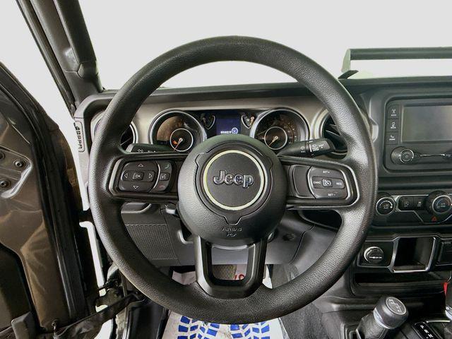 used 2021 Jeep Gladiator car, priced at $27,550