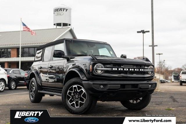 used 2023 Ford Bronco car, priced at $45,635