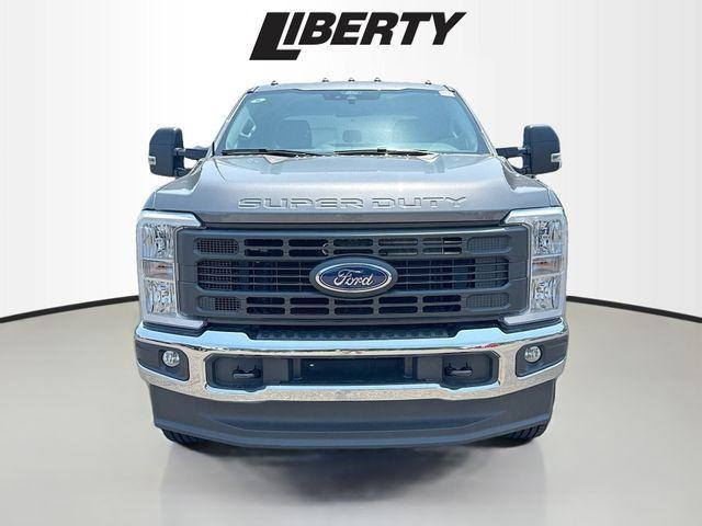 new 2025 Ford F-350 car, priced at $55,525