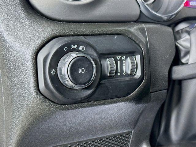 used 2022 Jeep Wrangler Unlimited car, priced at $27,800