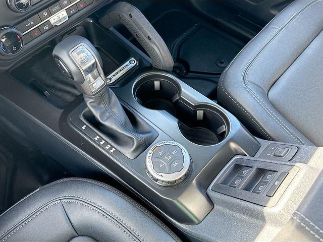 new 2025 Ford Bronco car, priced at $59,880