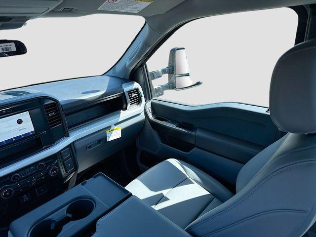 new 2025 Ford F-350 car, priced at $65,320