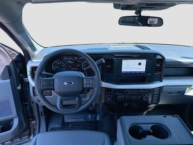new 2025 Ford F-350 car, priced at $65,320