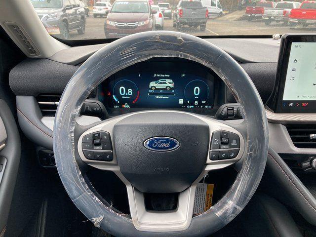 new 2025 Ford Explorer car, priced at $46,801