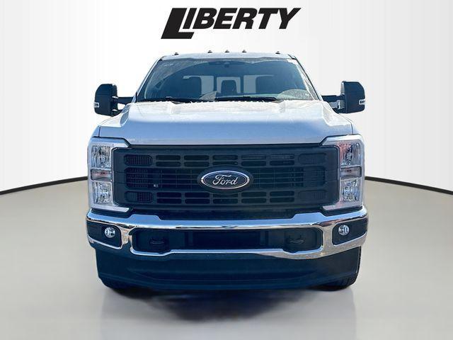 new 2025 Ford F-350 car, priced at $67,380