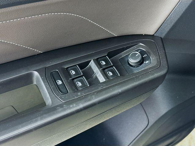 used 2022 Volkswagen Atlas Cross Sport car, priced at $25,400