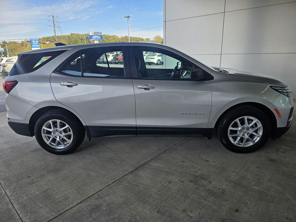 used 2022 Chevrolet Equinox car, priced at $15,990