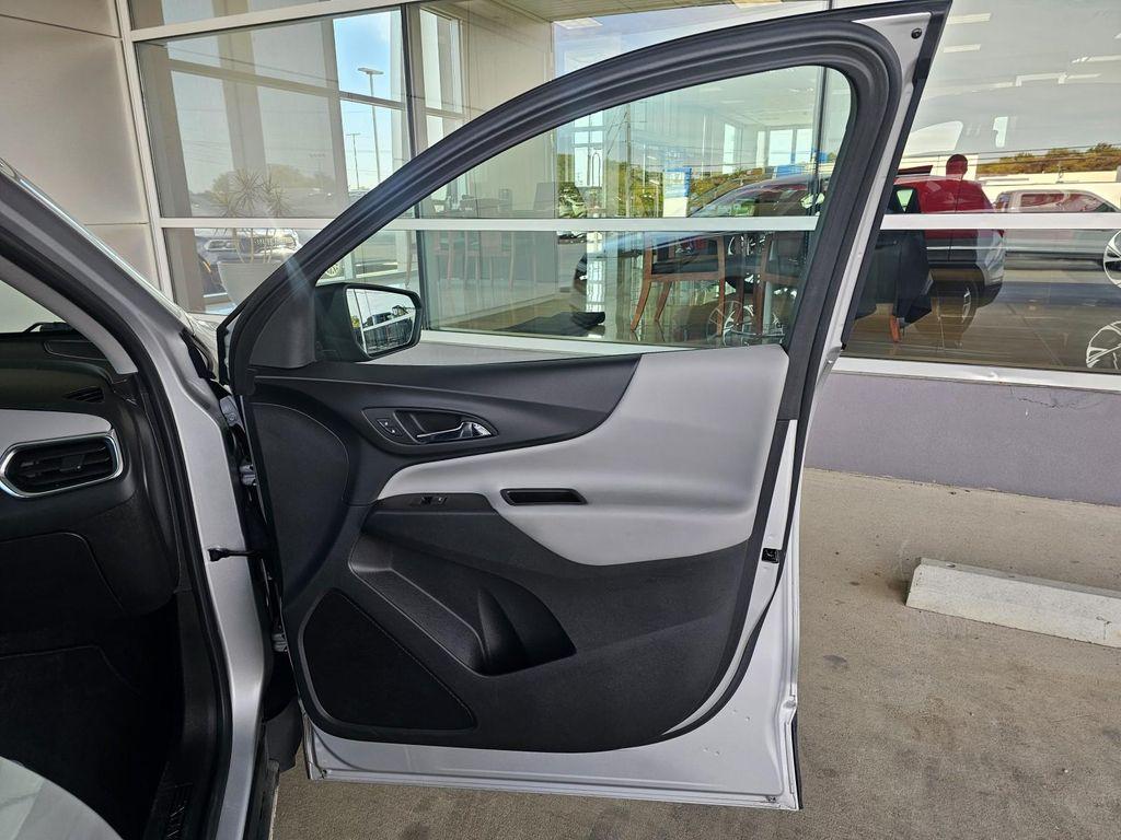 used 2022 Chevrolet Equinox car, priced at $15,990