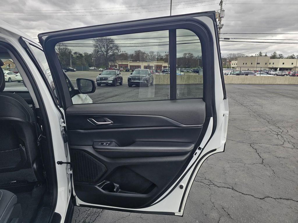 used 2023 Jeep Grand Cherokee L car, priced at $27,986