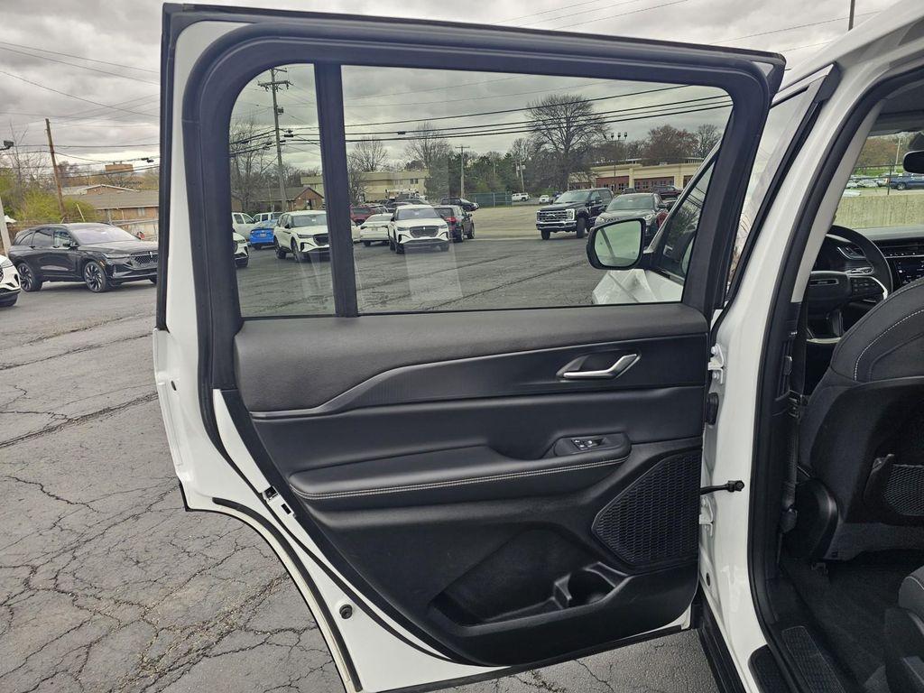 used 2023 Jeep Grand Cherokee L car, priced at $27,986