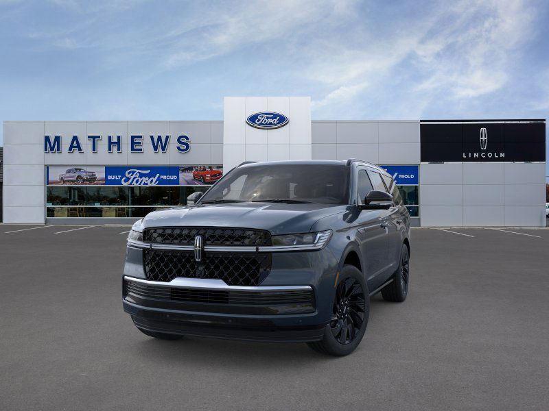 new 2025 Lincoln Navigator car, priced at $106,375