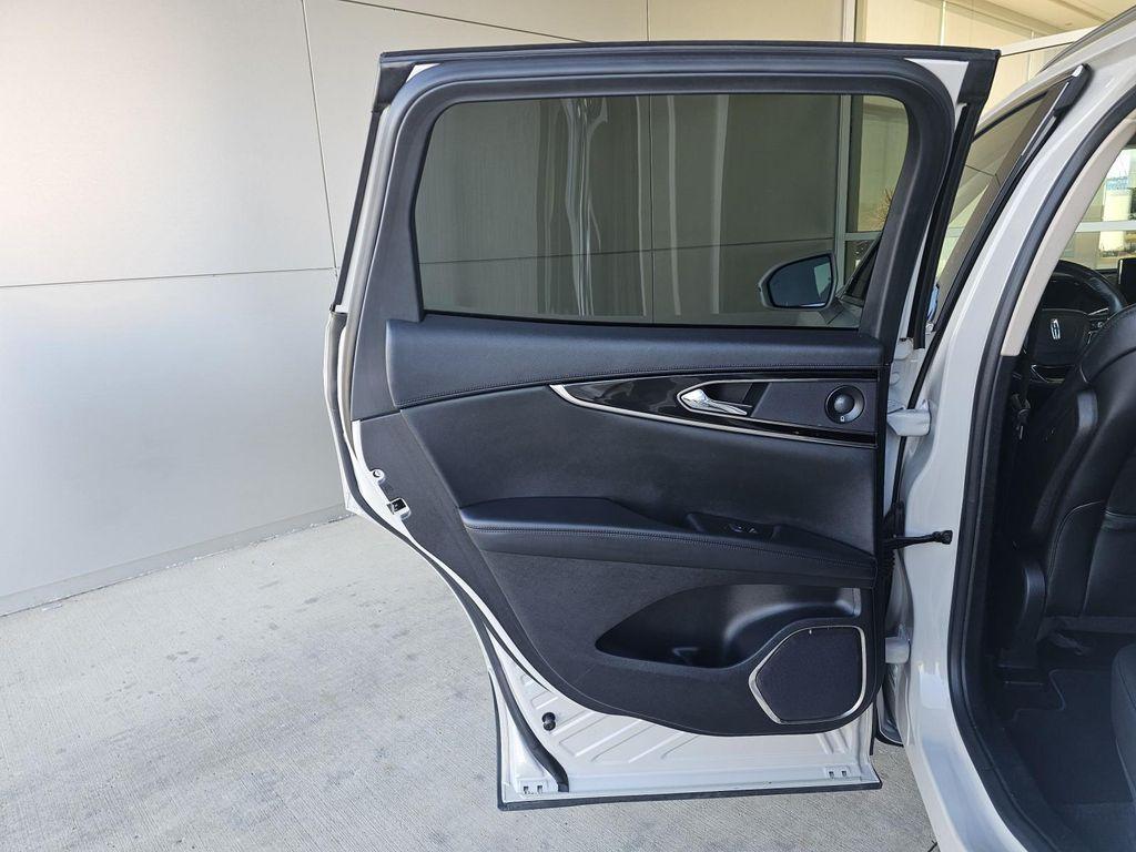 used 2021 Lincoln Nautilus car, priced at $31,990