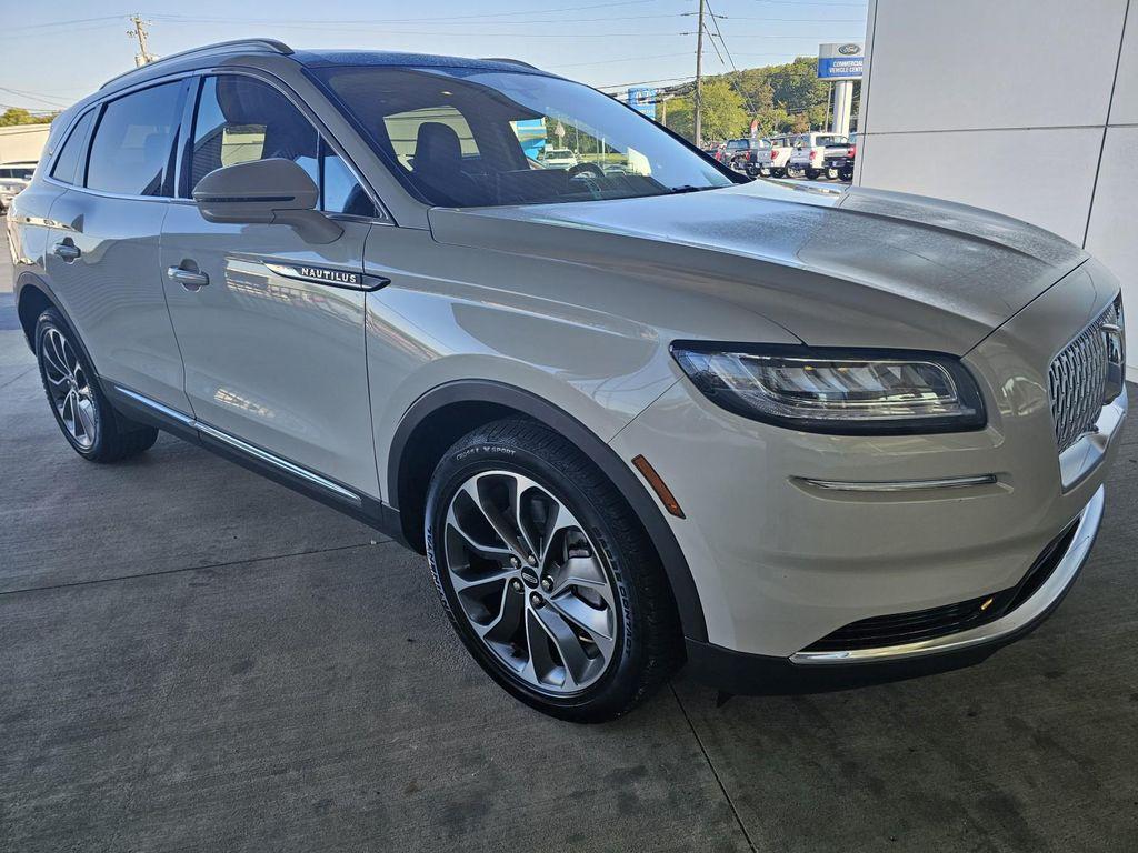 used 2021 Lincoln Nautilus car, priced at $31,990