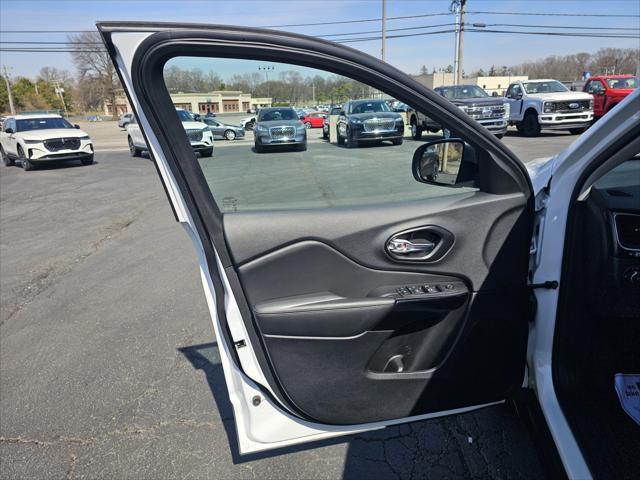 used 2023 Jeep Cherokee car, priced at $24,990