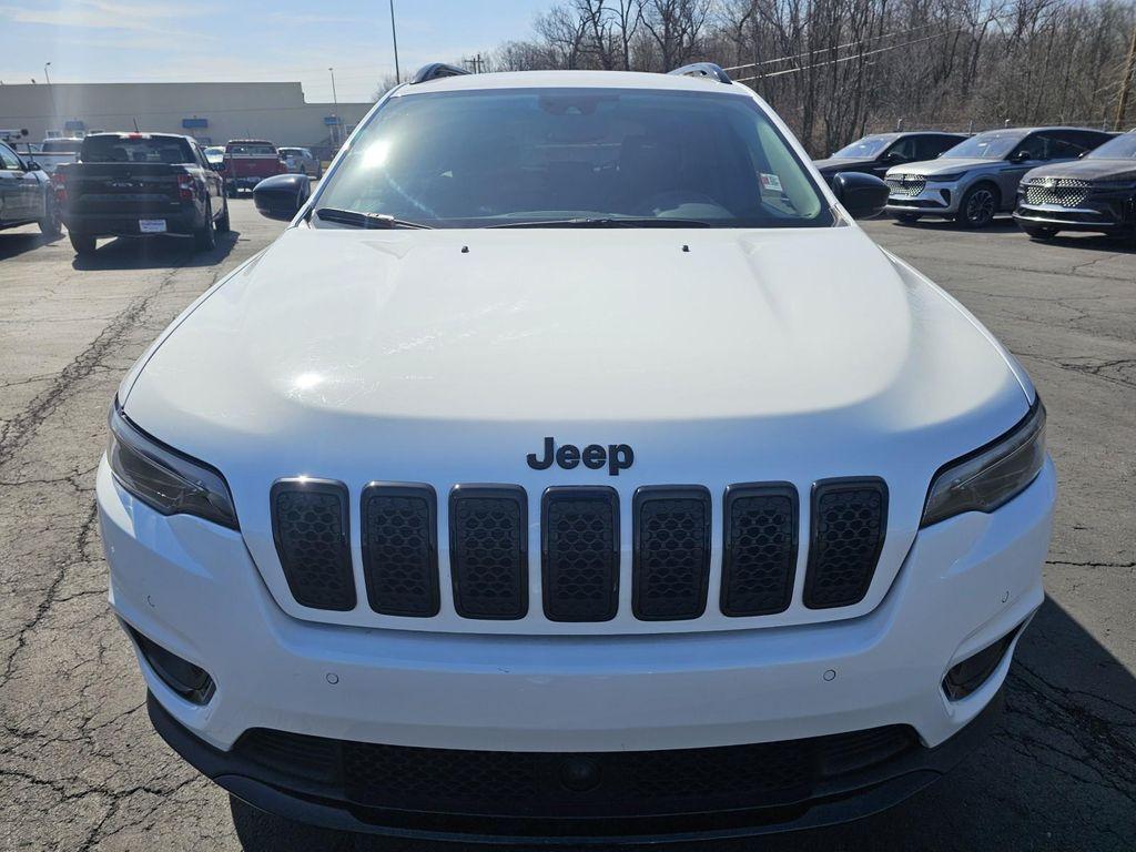used 2023 Jeep Cherokee car, priced at $22,986