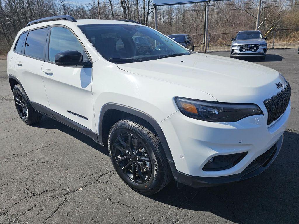 used 2023 Jeep Cherokee car, priced at $22,986