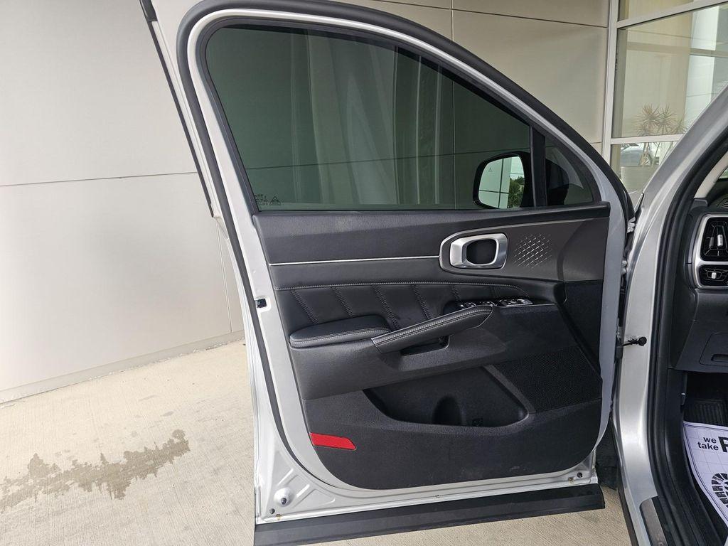 used 2021 Kia Sorento car, priced at $22,990