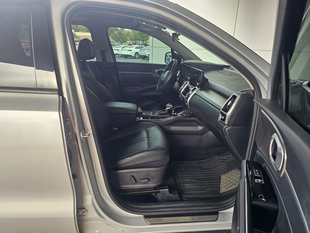 used 2021 Kia Sorento car, priced at $22,990