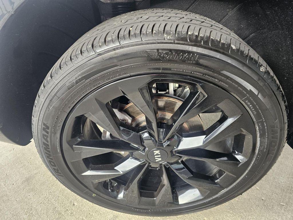 used 2021 Kia Sorento car, priced at $22,990