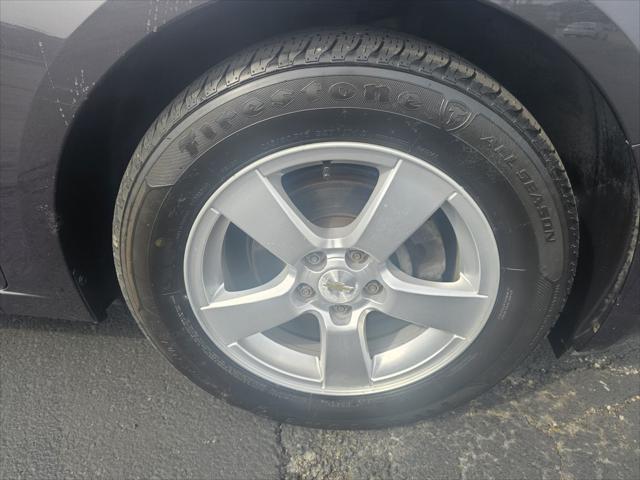 used 2015 Chevrolet Cruze car, priced at $9,990