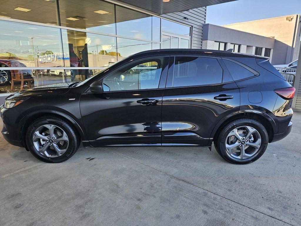 used 2023 Ford Escape car, priced at $20,990