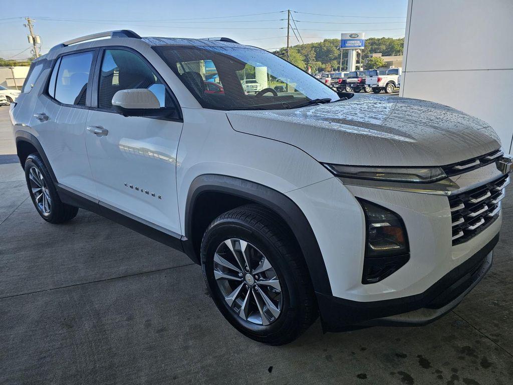 used 2025 Chevrolet Equinox car, priced at $29,990