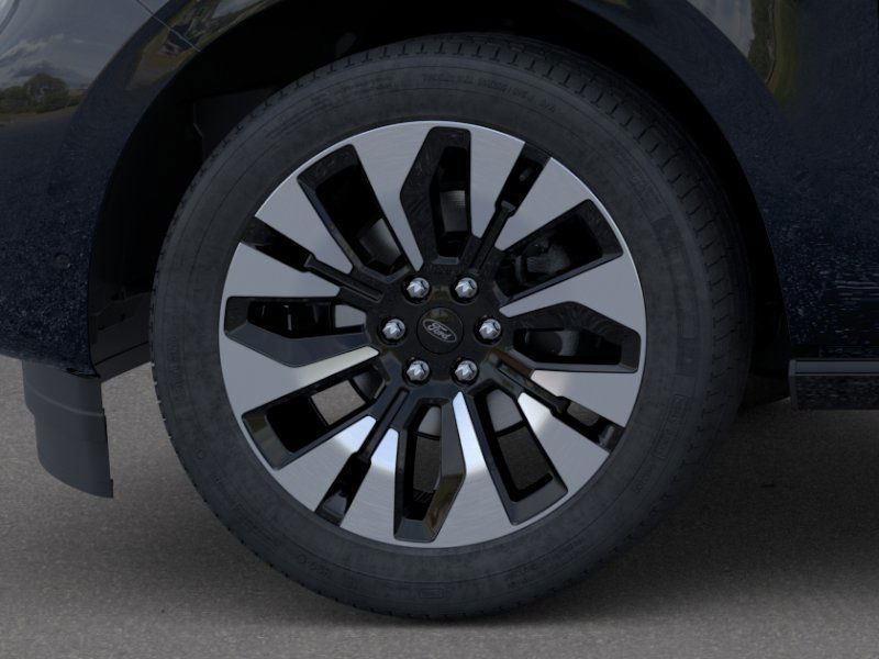 new 2025 Ford Expedition car, priced at $76,610