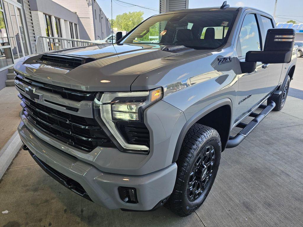 used 2024 Chevrolet Silverado 2500 car, priced at $59,990