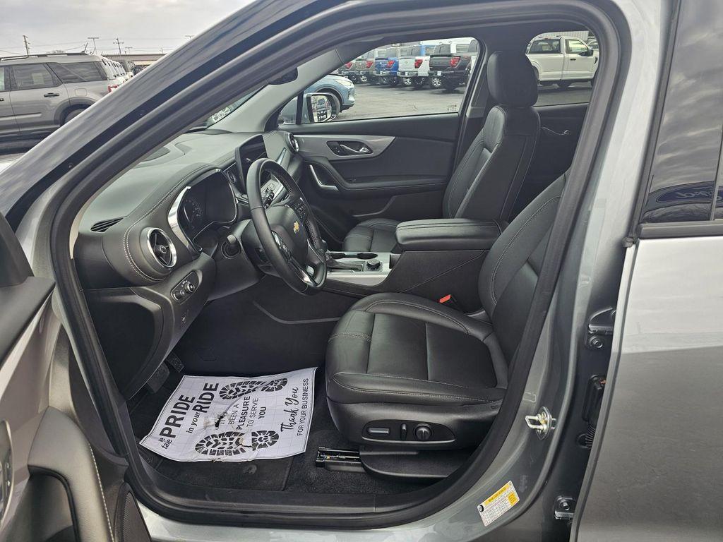 used 2024 Chevrolet Blazer car, priced at $32,486