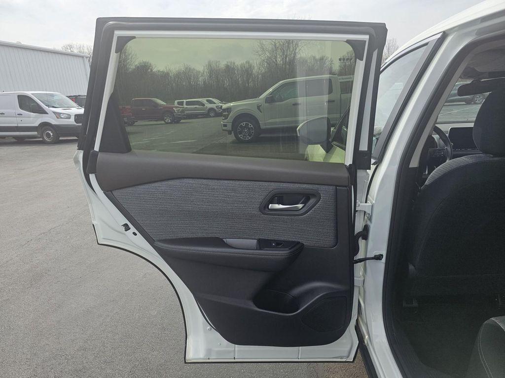 used 2023 Nissan Rogue car, priced at $22,386