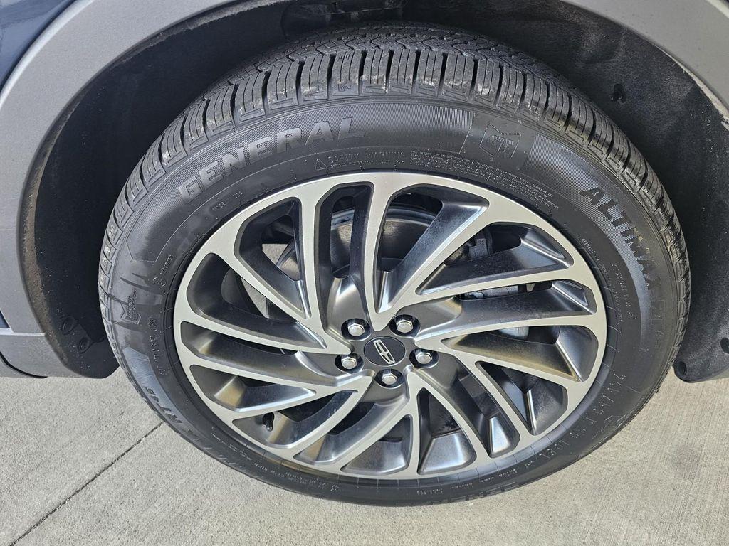 used 2019 Lincoln Nautilus car, priced at $25,611