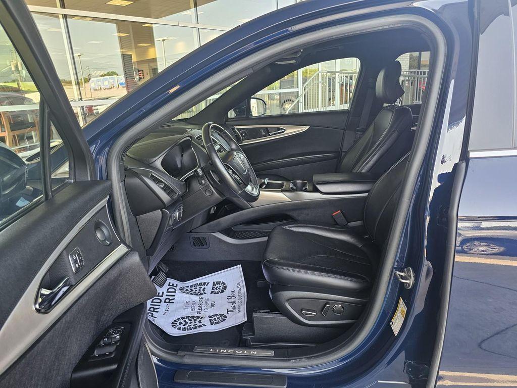used 2019 Lincoln Nautilus car, priced at $25,611