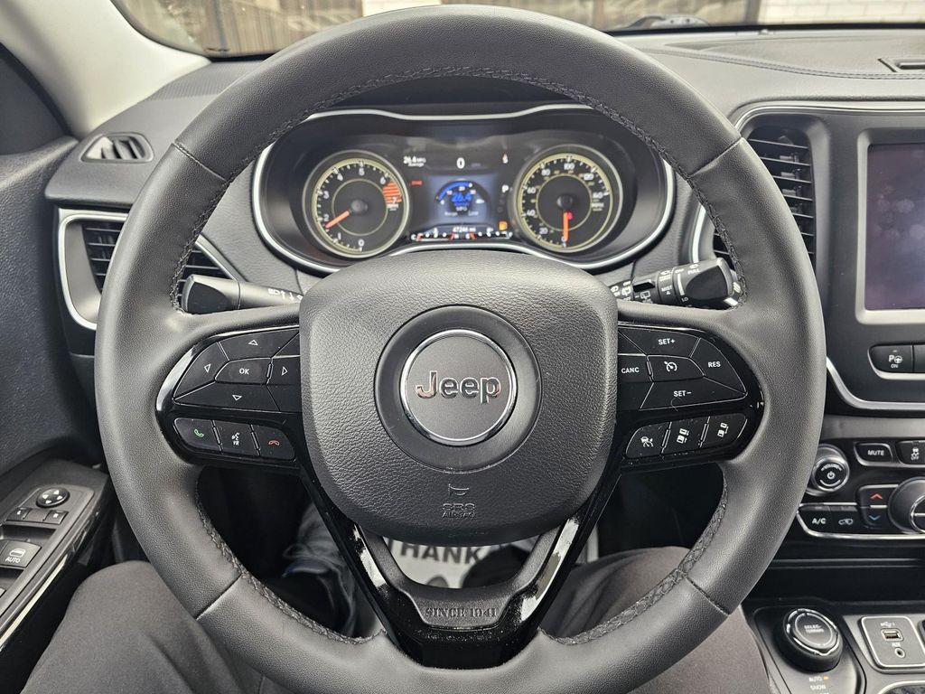 used 2023 Jeep Cherokee car, priced at $22,986