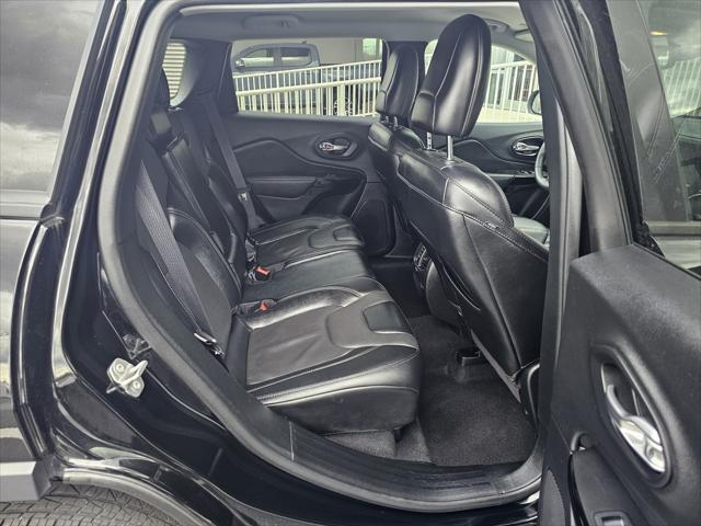 used 2023 Jeep Cherokee car, priced at $23,990