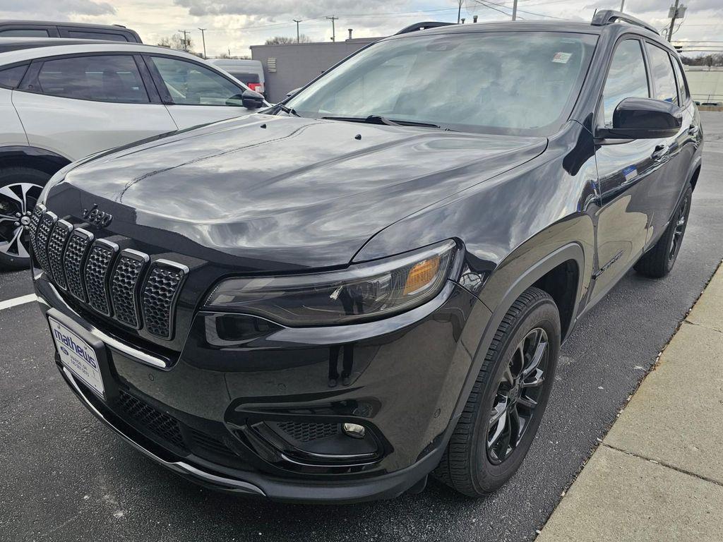 used 2023 Jeep Cherokee car, priced at $22,986