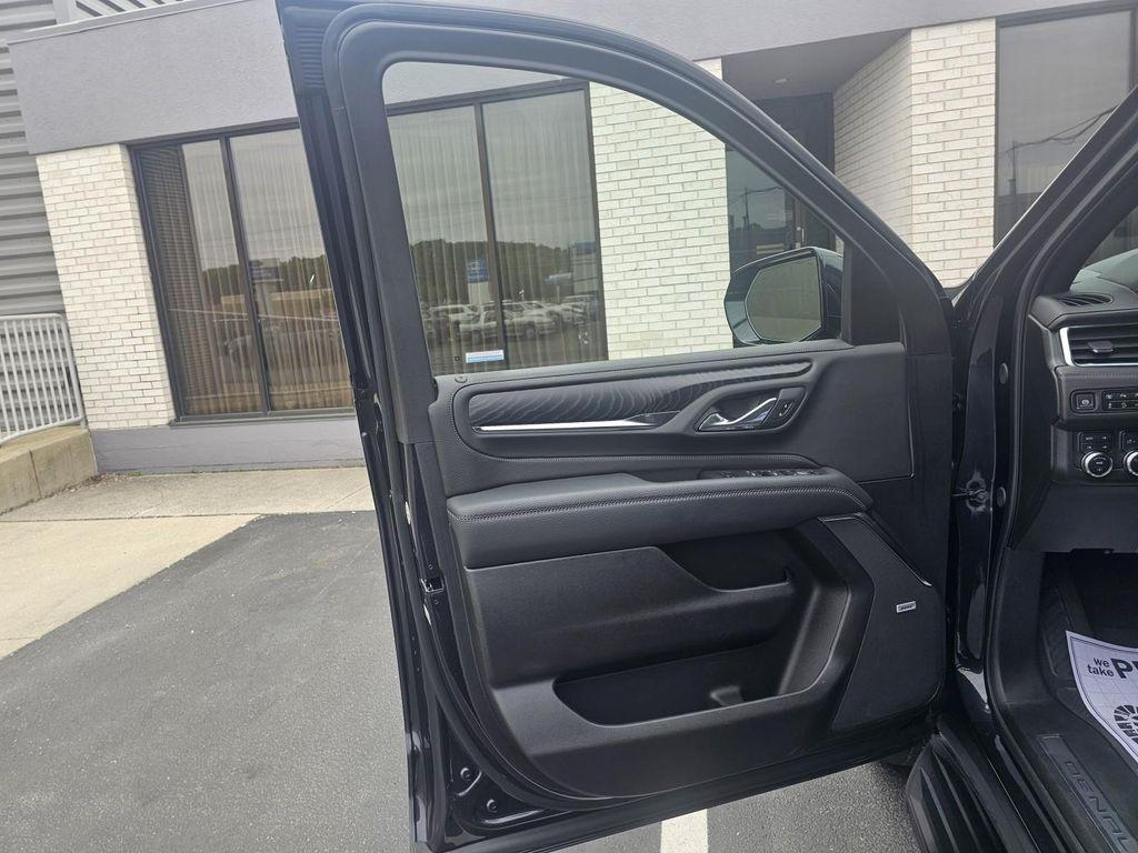 used 2024 GMC Yukon car, priced at $72,986