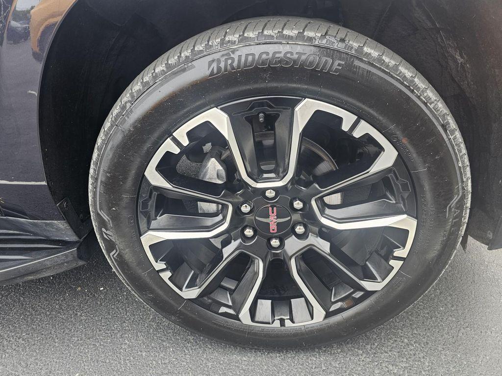 used 2024 GMC Yukon car, priced at $72,986