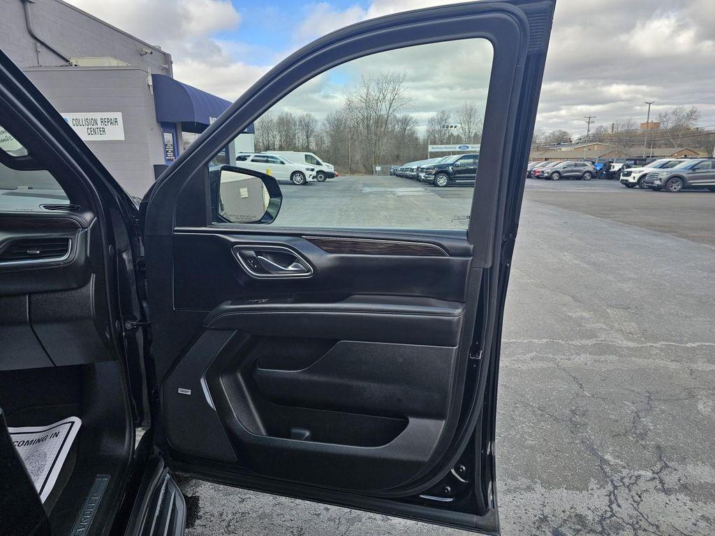 used 2023 Chevrolet Suburban car, priced at $45,786