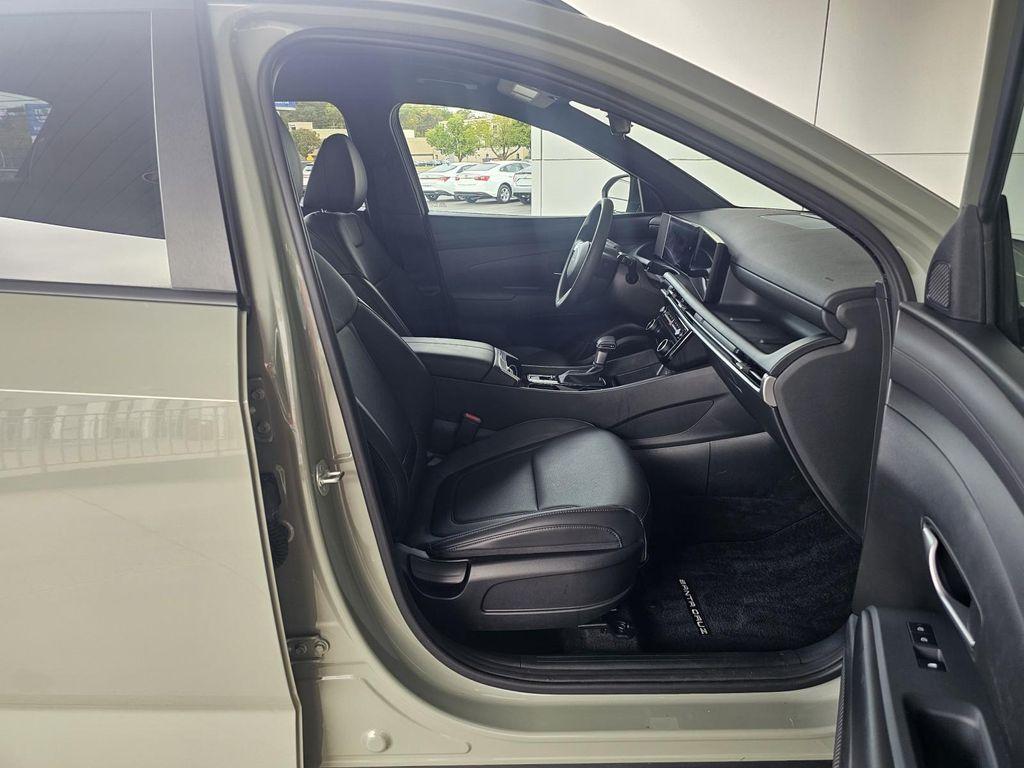 used 2025 Hyundai SANTA CRUZ car, priced at $27,990