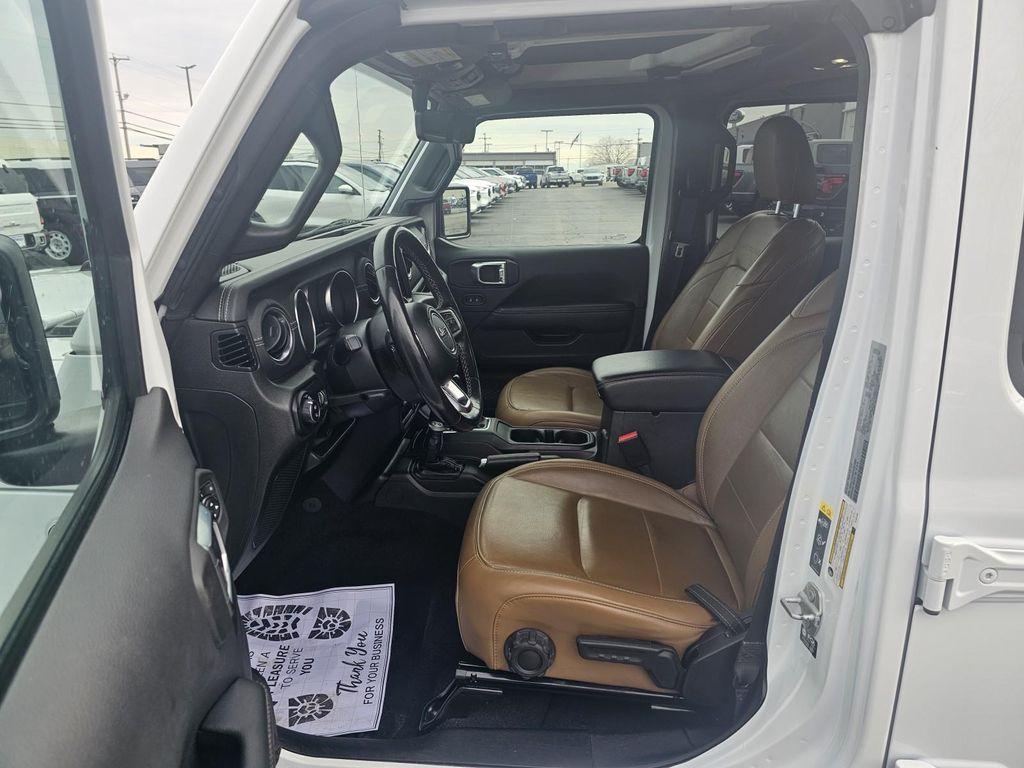 used 2023 Jeep Gladiator car, priced at $31,486