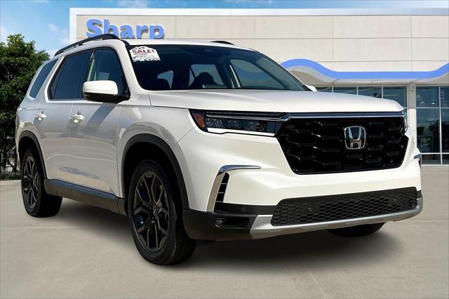 new 2025 Honda Pilot car, priced at $50,378