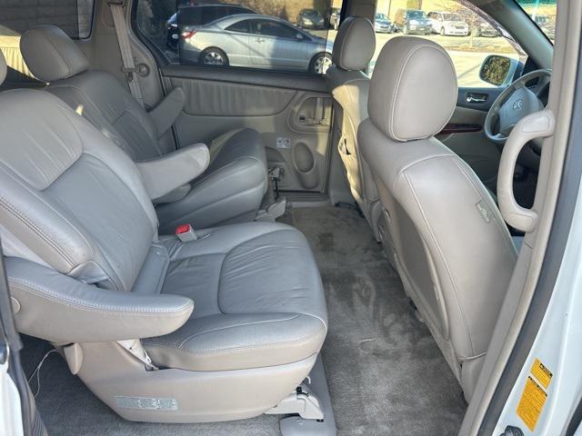 used 2005 Toyota Sienna car, priced at $6,500