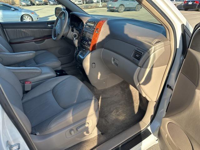 used 2005 Toyota Sienna car, priced at $6,500