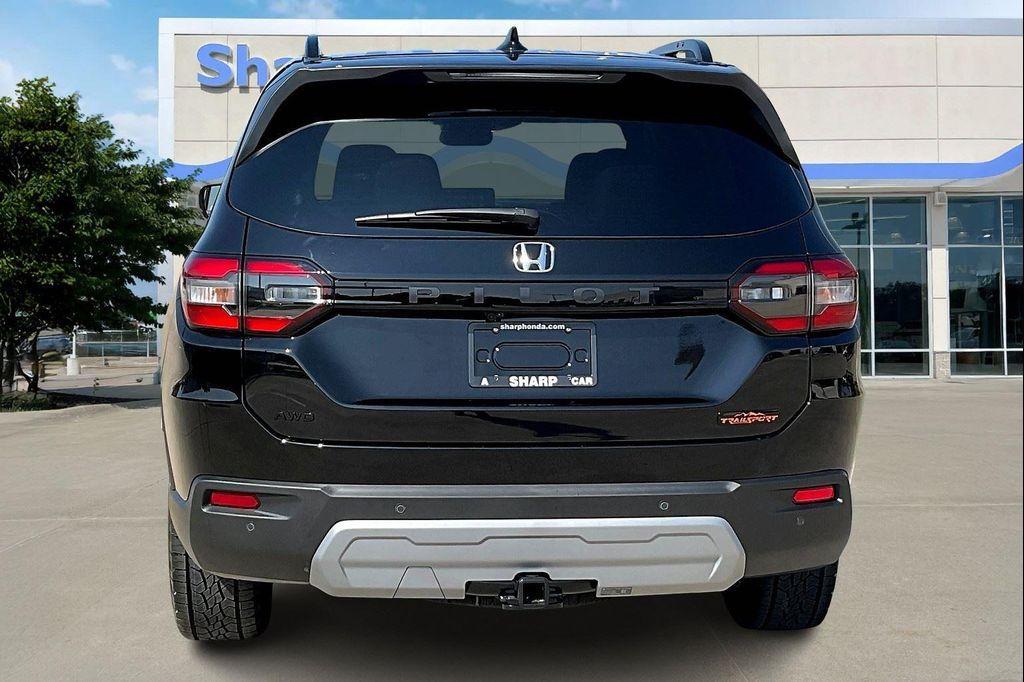 new 2025 Honda Pilot car, priced at $49,495