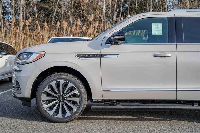 new 2024 Lincoln Navigator car, priced at $108,755