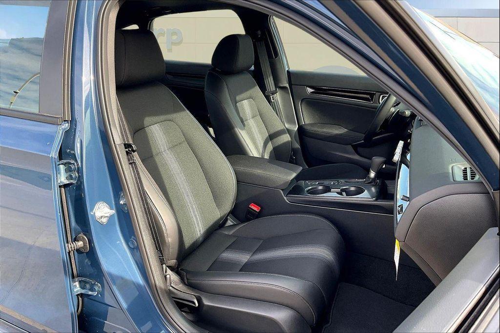 new 2026 Honda Civic Hybrid car, priced at $29,726