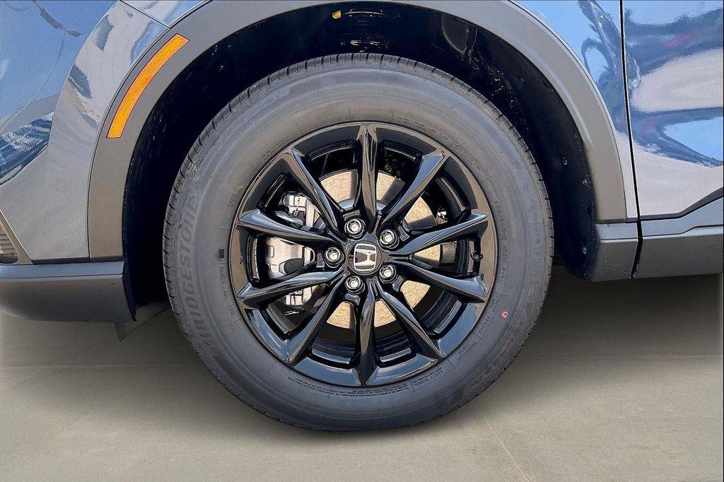 new 2026 Honda CR-V Hybrid car, priced at $41,675