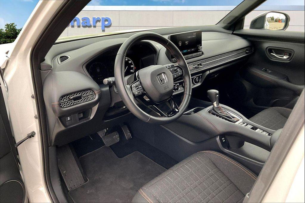 used 2025 Honda HR-V car, priced at $28,500