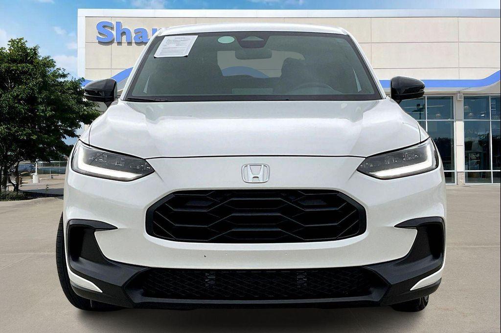used 2025 Honda HR-V car, priced at $28,500